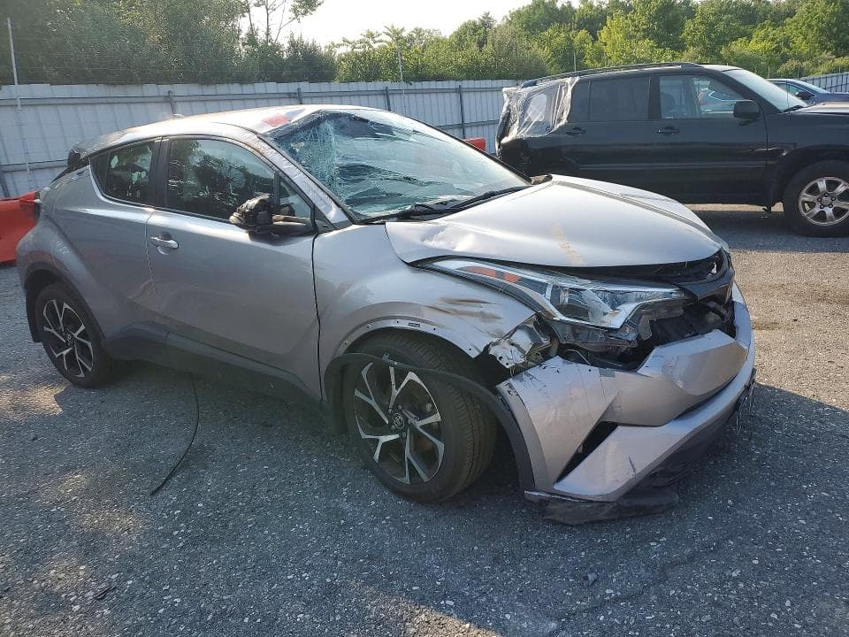 2018 TOYOTA C-HR XLE PREMIUM 4