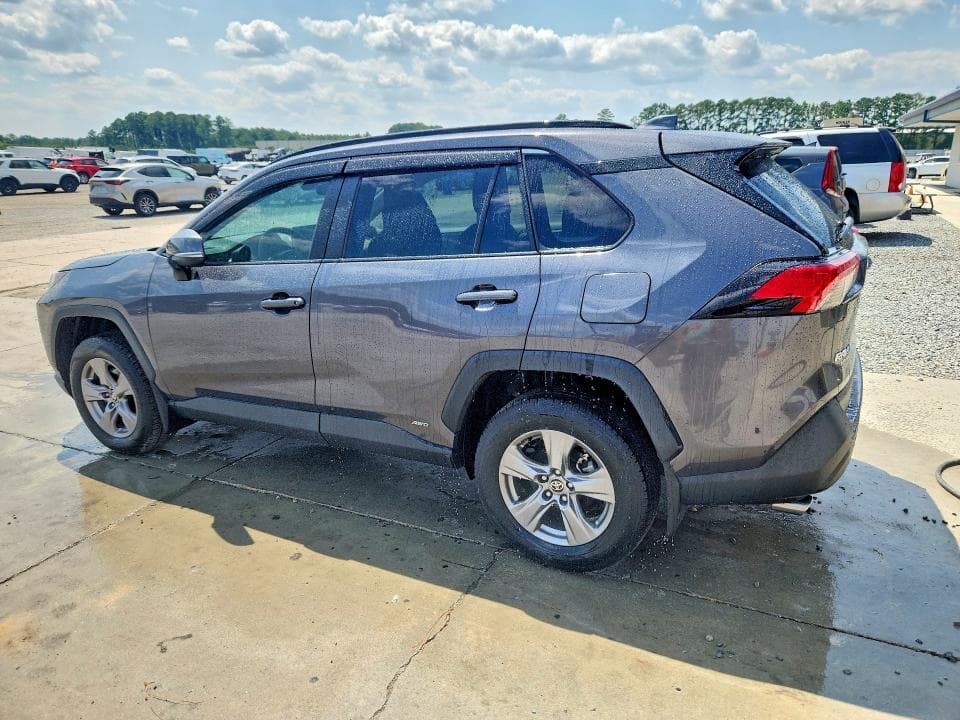 2024 TOYOTA RAV4 HYBRID XLE 2