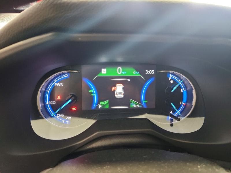 2024 TOYOTA RAV4 HYBRID XLE 9