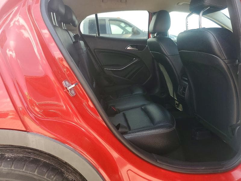 2019 MERCEDES-BENZ GLA 250 10