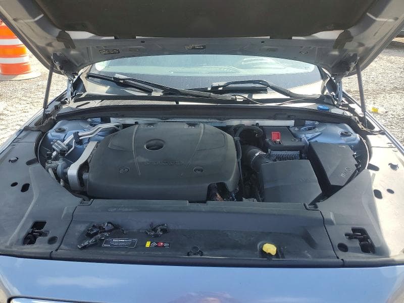 2018 VOLVO S90 T5 MOMENTUM T5 MOMENTUM 12