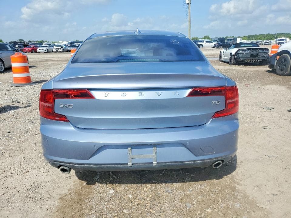 2018 VOLVO S90 T5 MOMENTUM T5 MOMENTUM 7