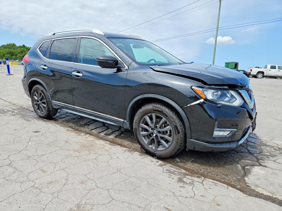 2017 NISSAN ROGUE SV 4