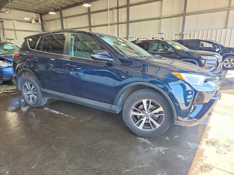 2018 TOYOTA RAV4 XLE 4