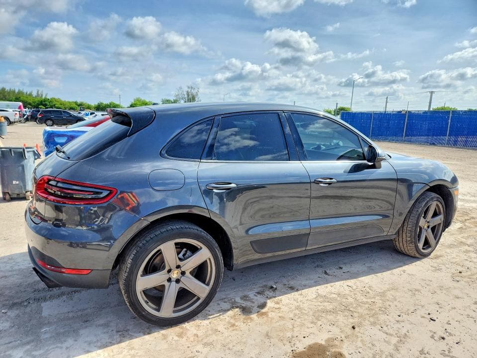2017 PORSCHE MACAN S 3