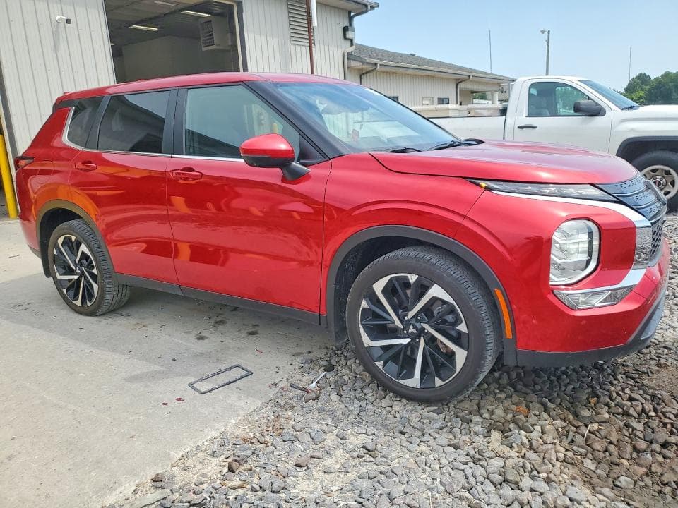 2024 MITSUBISHI OUTLANDER SE 4