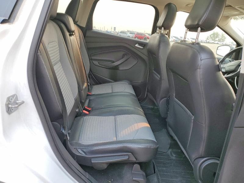 2018 FORD ESCAPE SE 11