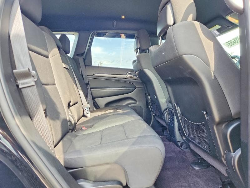 2018 JEEP GRAND CHEROKEE LAREDO 11