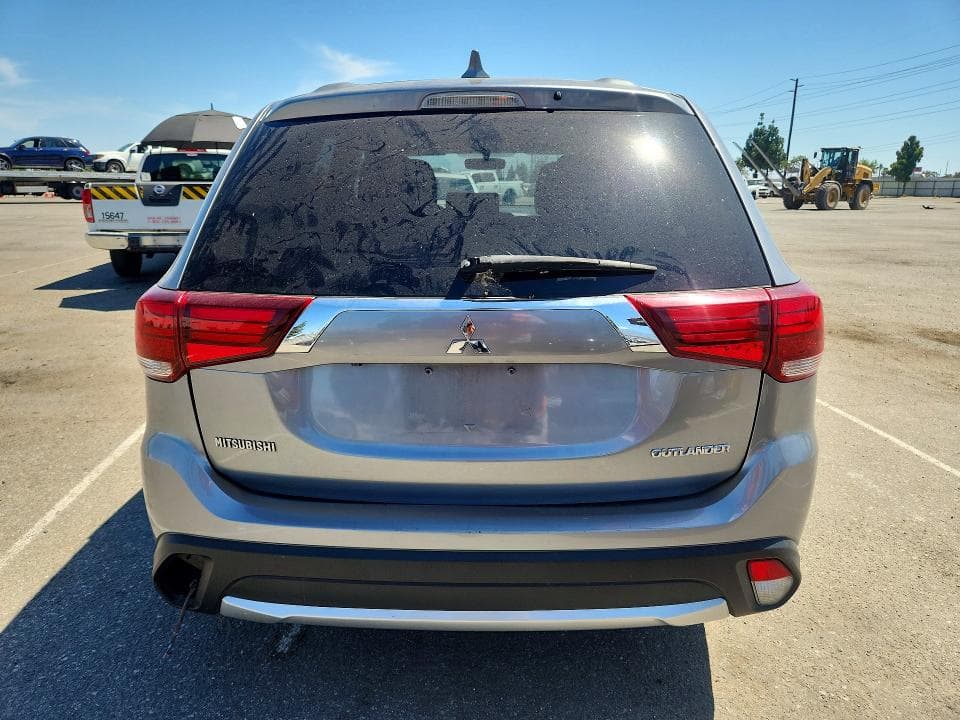 2017 MITSUBISHI OUTLANDER ES 6