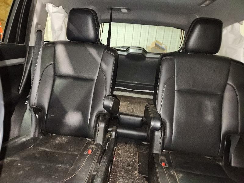 2019 TOYOTA HIGHLANDER XLE 10