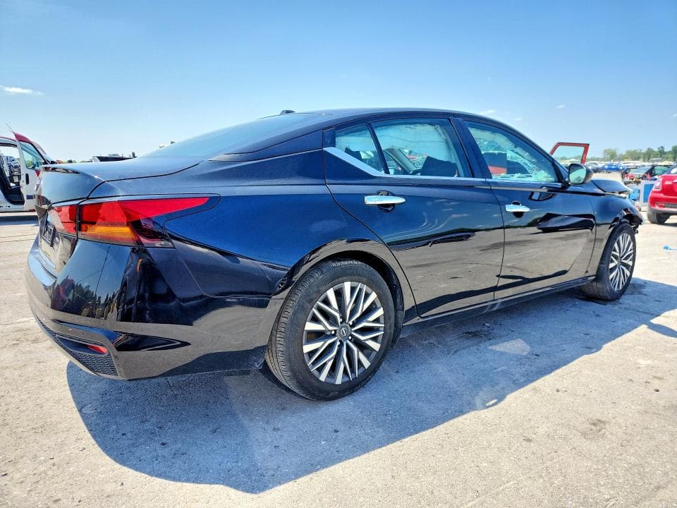 2025 NISSAN ALTIMA SV 3