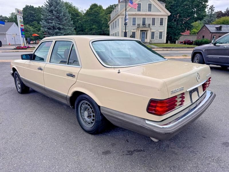 1982 MERCEDES-BENZ 300 SD SD 3