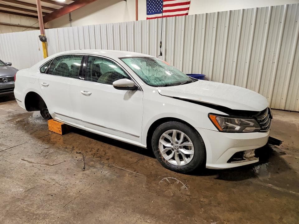 2017 VOLKSWAGEN PASSAT S 4
