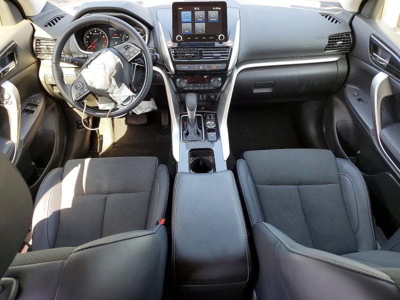 2026 MITSUBISHI ECLIPSE CROSS SE 8