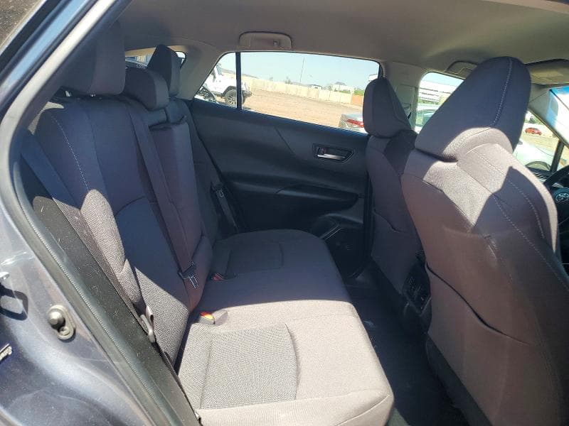2021 TOYOTA VENZA LE 11