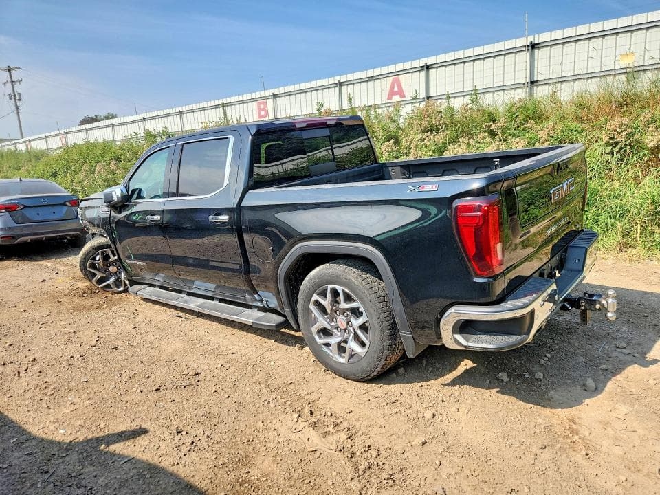 2023 GMC SIERRA K1500 SLT 2