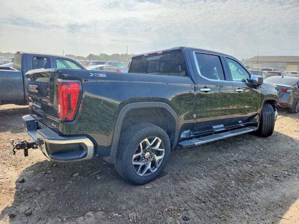 2023 GMC SIERRA K1500 SLT 3