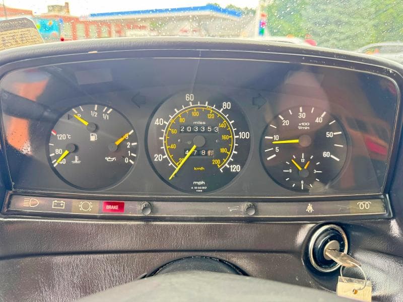 1984 MERCEDES-BENZ 300 DT DT 8