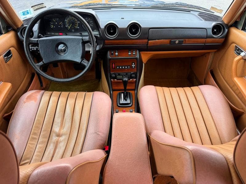 1984 MERCEDES-BENZ 300 DT DT 9