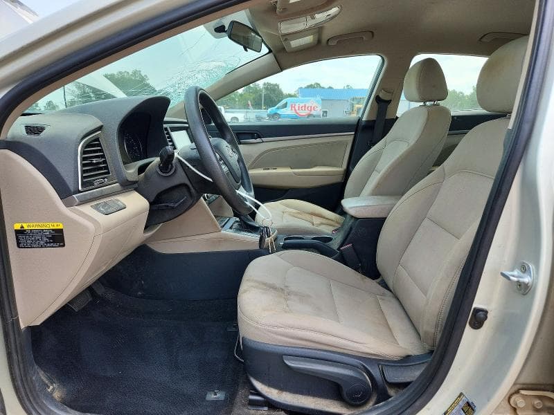 2017 HYUNDAI ELANTRA SE 7
