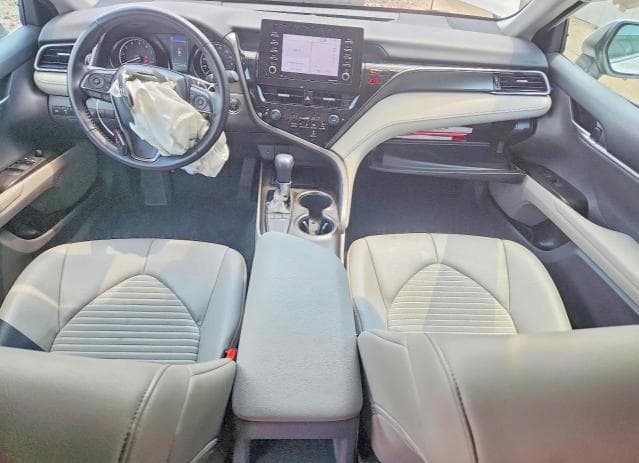 2022 TOYOTA CAMRY SE 8