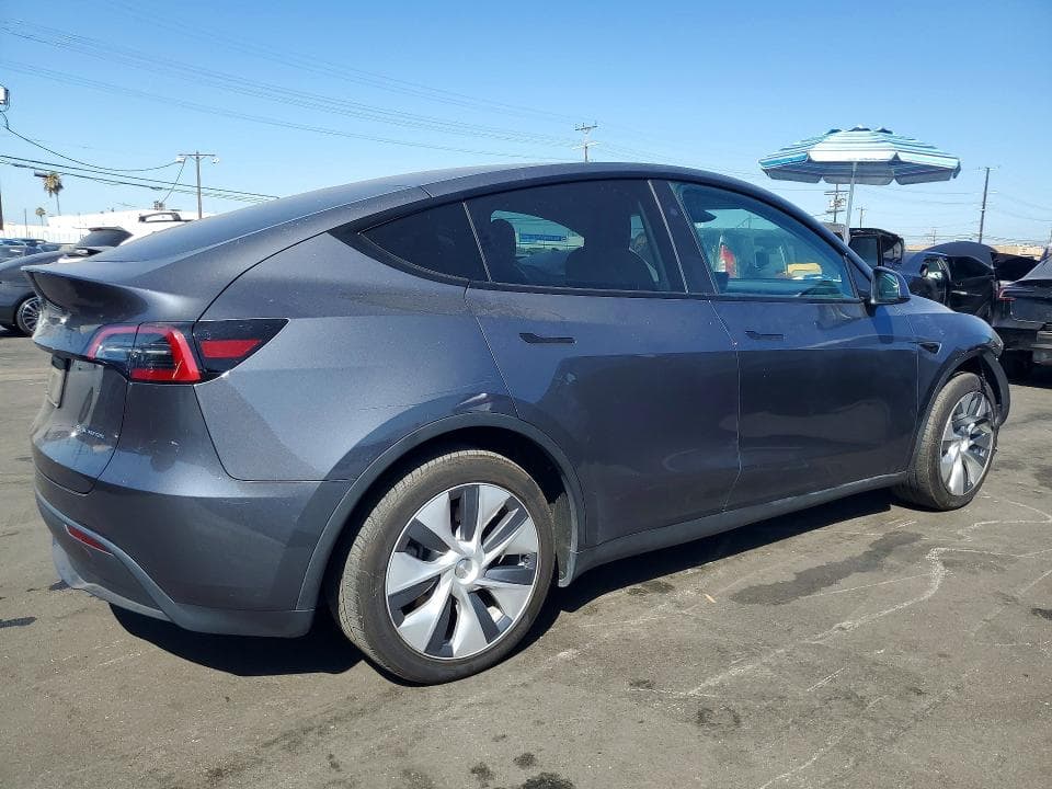 2023 TESLA MODEL Y 3
