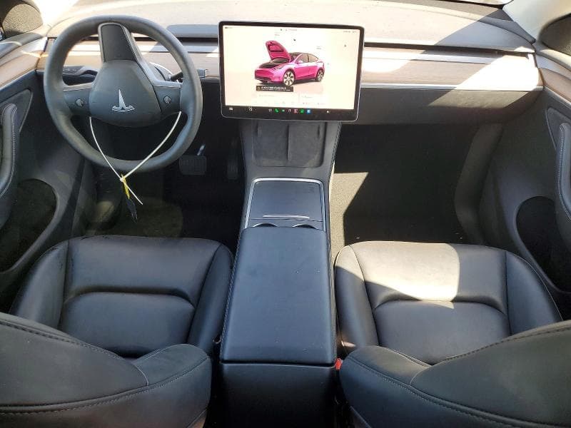 2023 TESLA MODEL Y 8