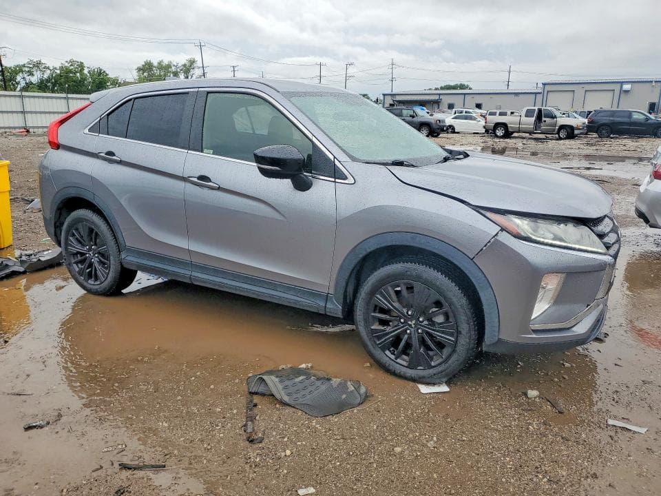 2019 MITSUBISHI ECLIPSE CROSS LE 4