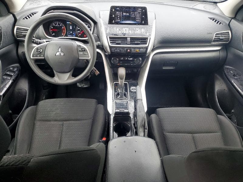 2019 MITSUBISHI ECLIPSE CROSS LE 8