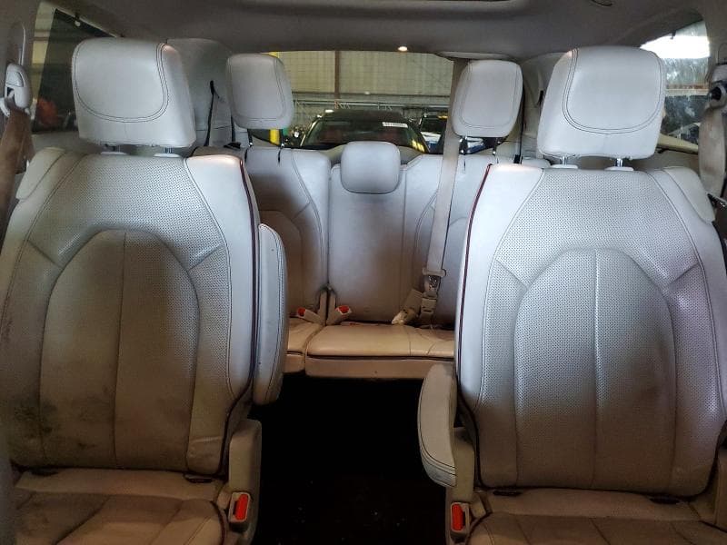 2020 CHRYSLER PACIFICA LIMITED 10