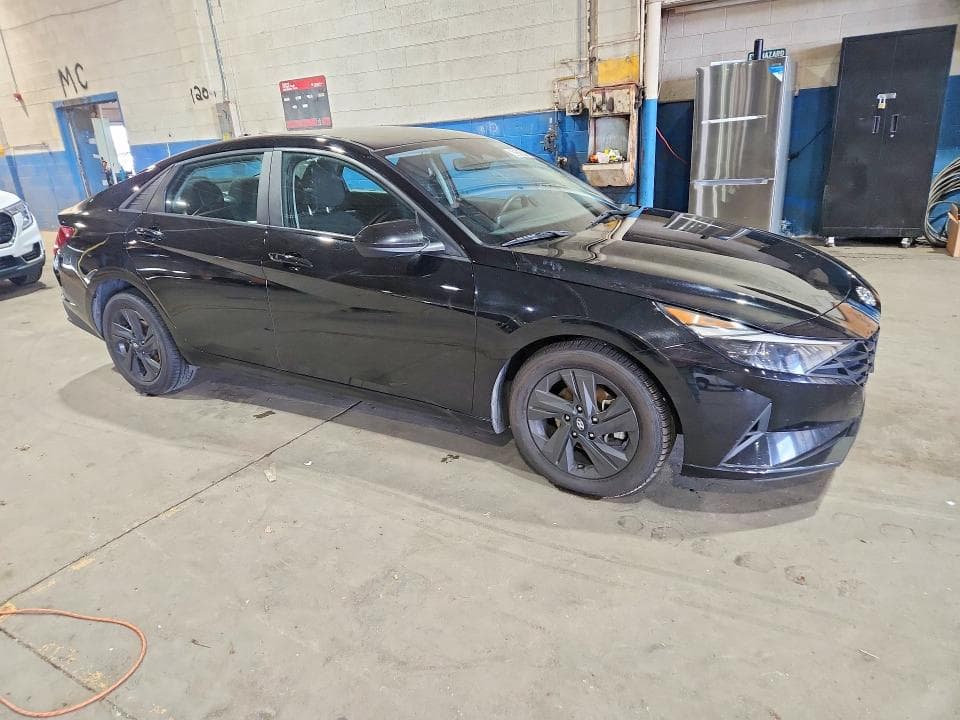 2021 HYUNDAI ELANTRA SEL 4