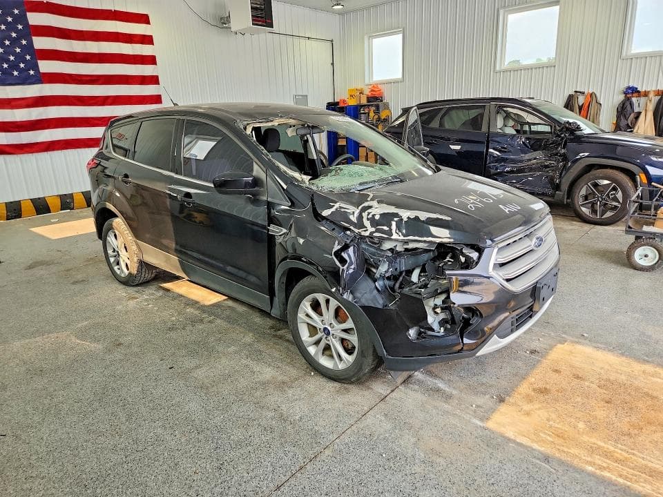 2019 FORD ESCAPE SE 4