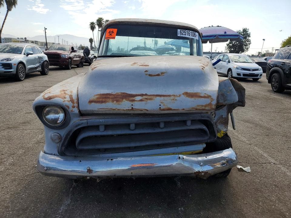 1957 CHEVROLET 3100 5