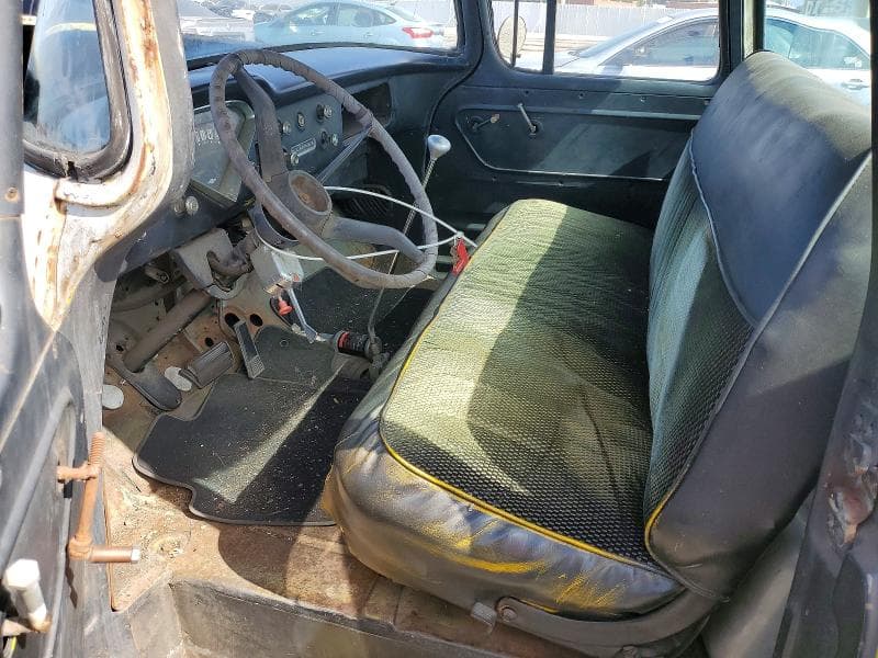 1957 CHEVROLET 3100 7