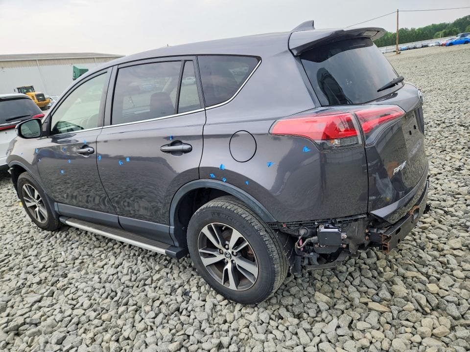 2018 TOYOTA RAV4 XLE 2