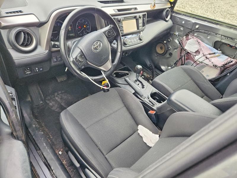 2018 TOYOTA RAV4 XLE 8