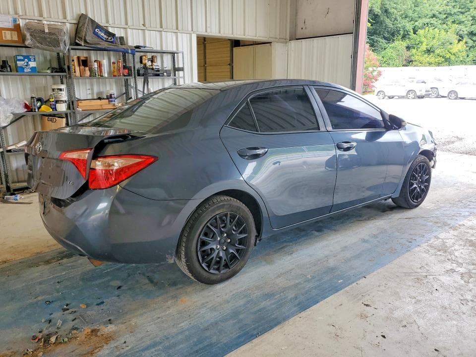 2017 TOYOTA COROLLA LE 3