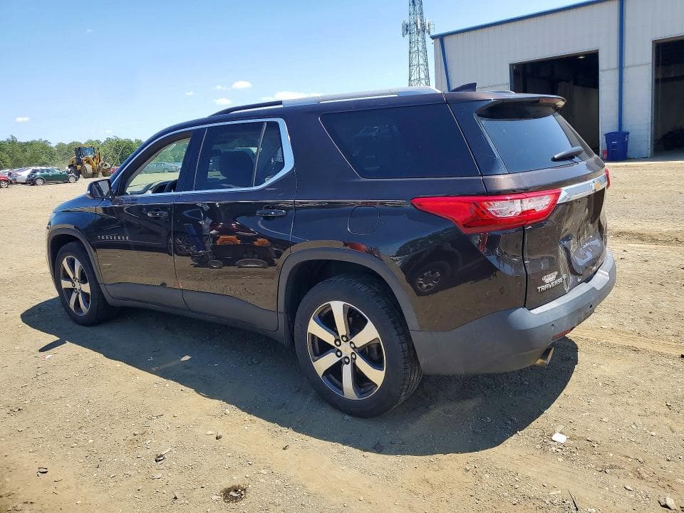 2018 CHEVROLET TRAVERSE LT 2