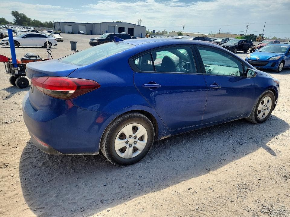 2017 KIA FORTE LX 3