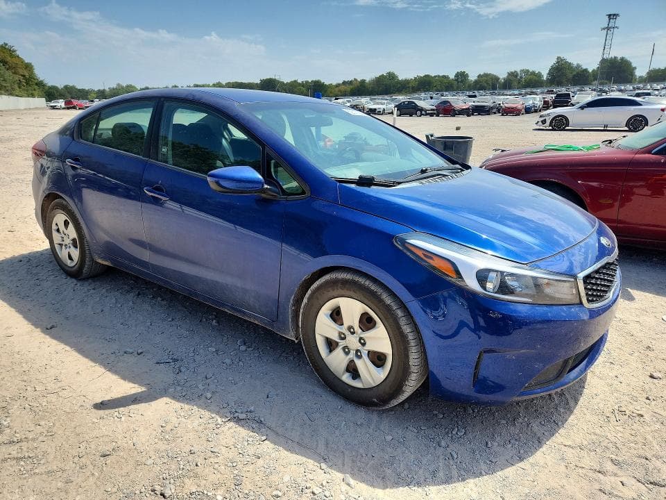 2017 KIA FORTE LX 4