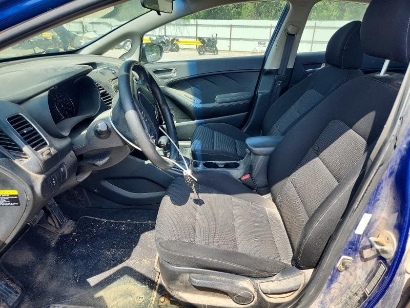 2017 KIA FORTE LX 7