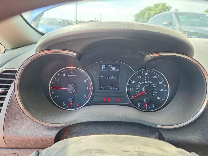 2017 KIA FORTE LX 9