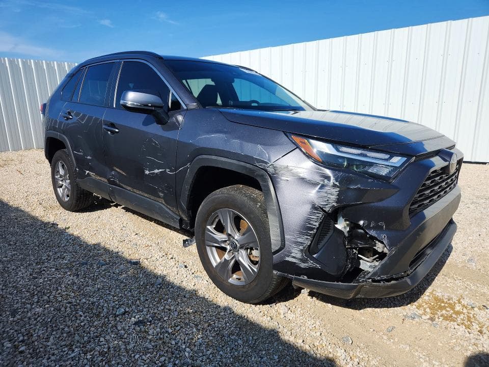 2025 TOYOTA RAV4 XLE 4
