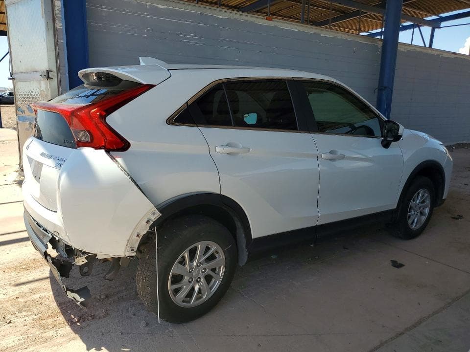 2018 MITSUBISHI ECLIPSE CROSS ES 3