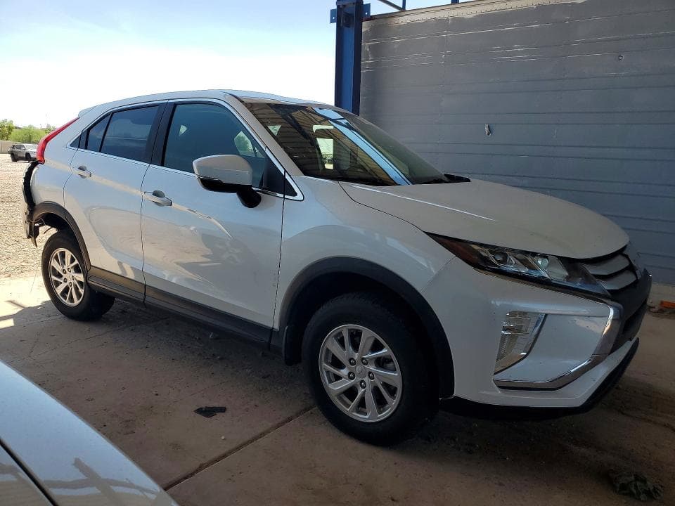 2018 MITSUBISHI ECLIPSE CROSS ES 4