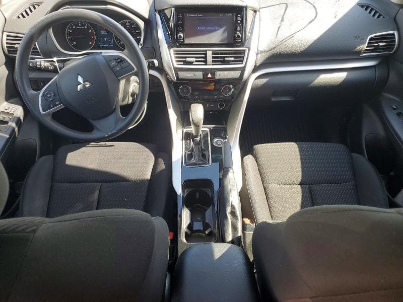 2018 MITSUBISHI ECLIPSE CROSS ES 8