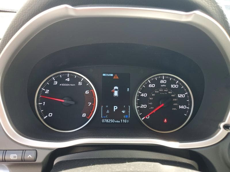 2018 MITSUBISHI ECLIPSE CROSS ES 9