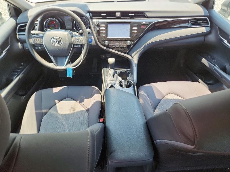2020 TOYOTA CAMRY LE LE 8