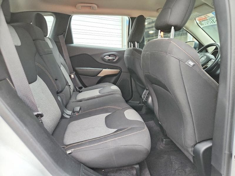 2017 JEEP CHEROKEE SPORT 11