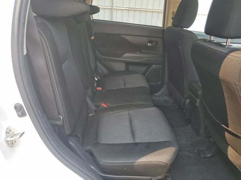 2017 MITSUBISHI OUTLANDER SE 11
